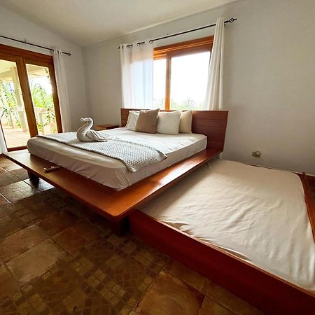 Royal Palm Retreat Apartment Cabrera Bagian luar foto