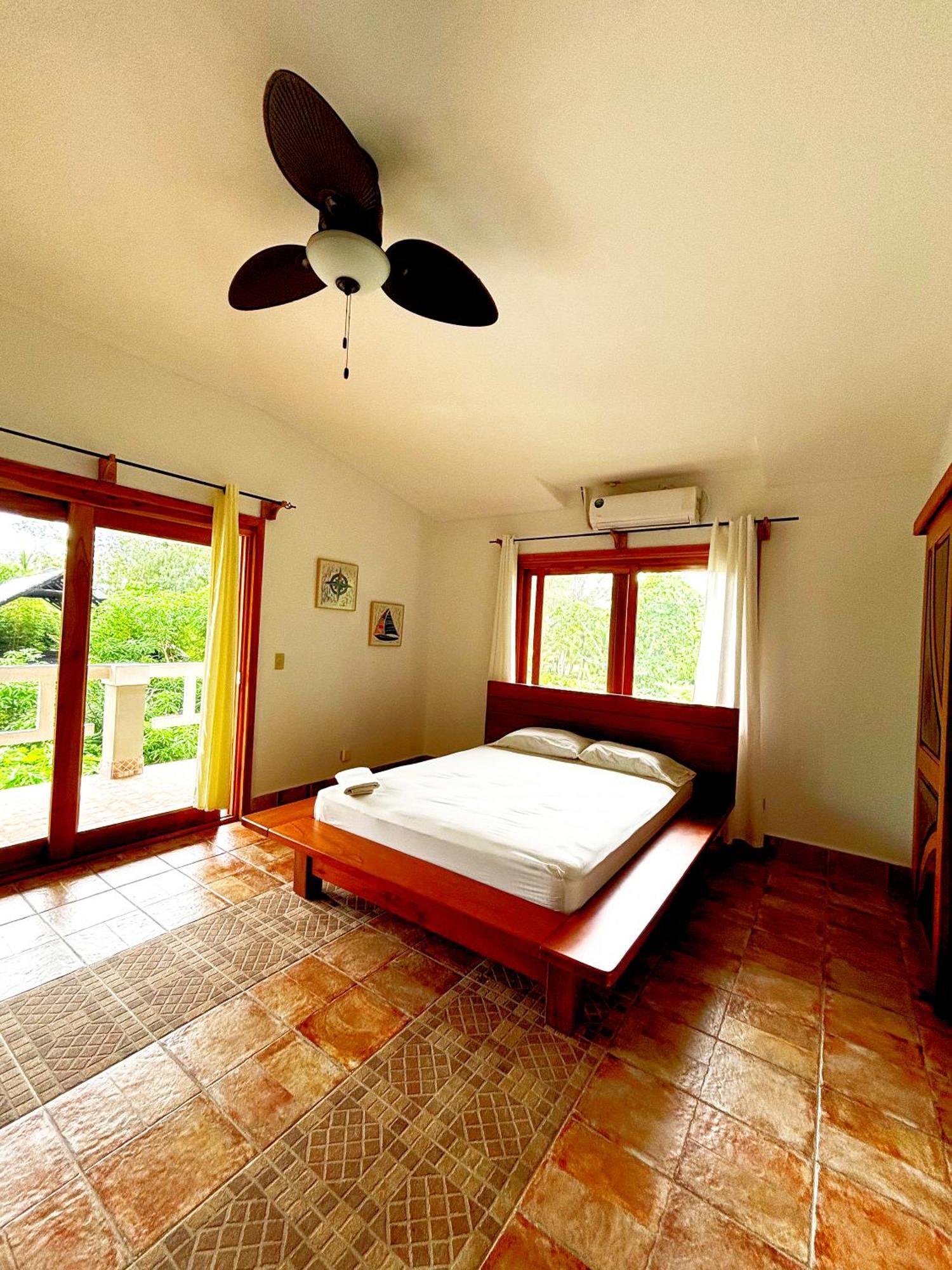 Royal Palm Retreat Apartment Cabrera Bagian luar foto