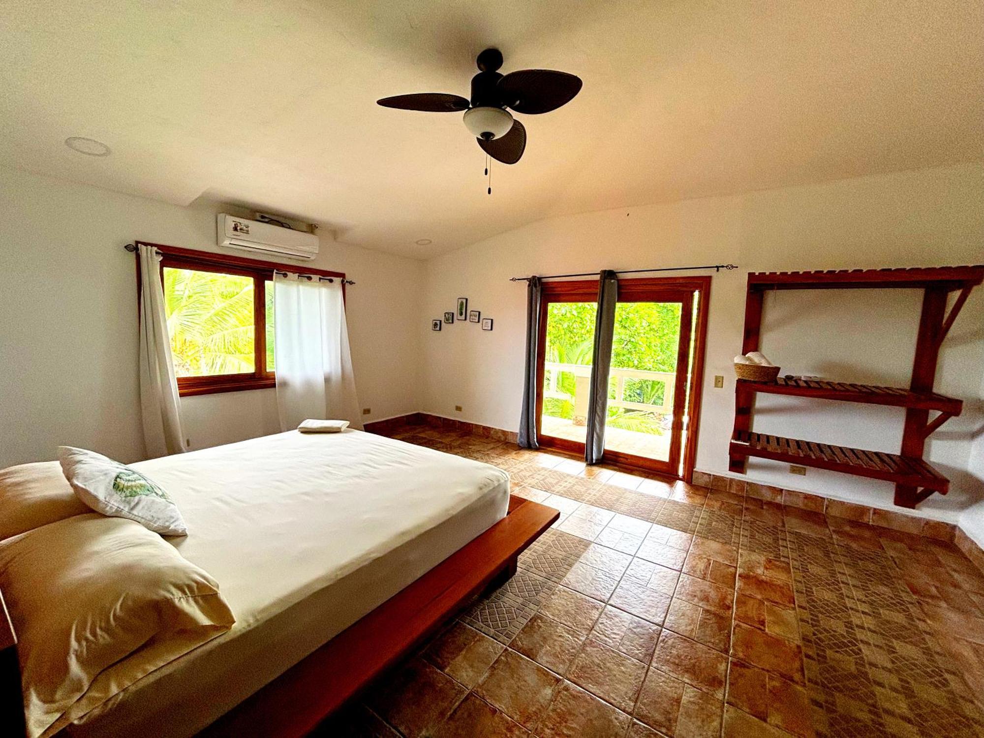 Royal Palm Retreat Apartment Cabrera Bagian luar foto