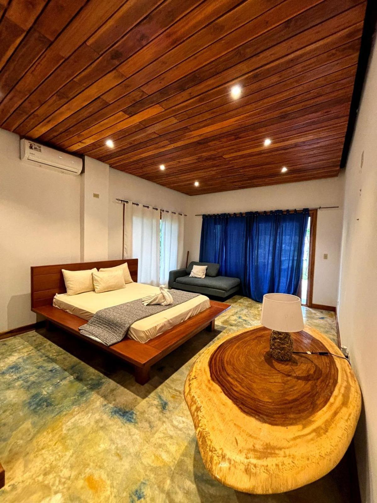 Royal Palm Retreat Apartment Cabrera Bagian luar foto